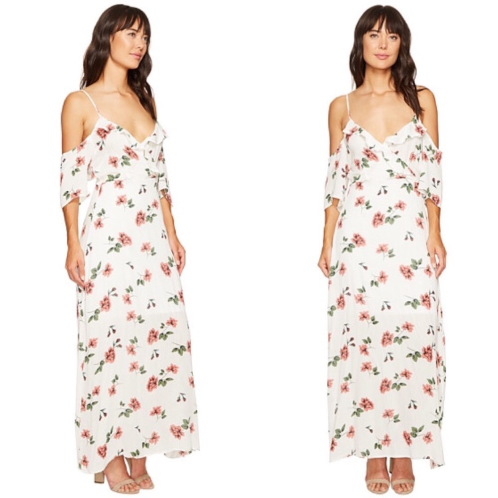 NWT Romeo & Juliet Beautiful Floral Summer Dress